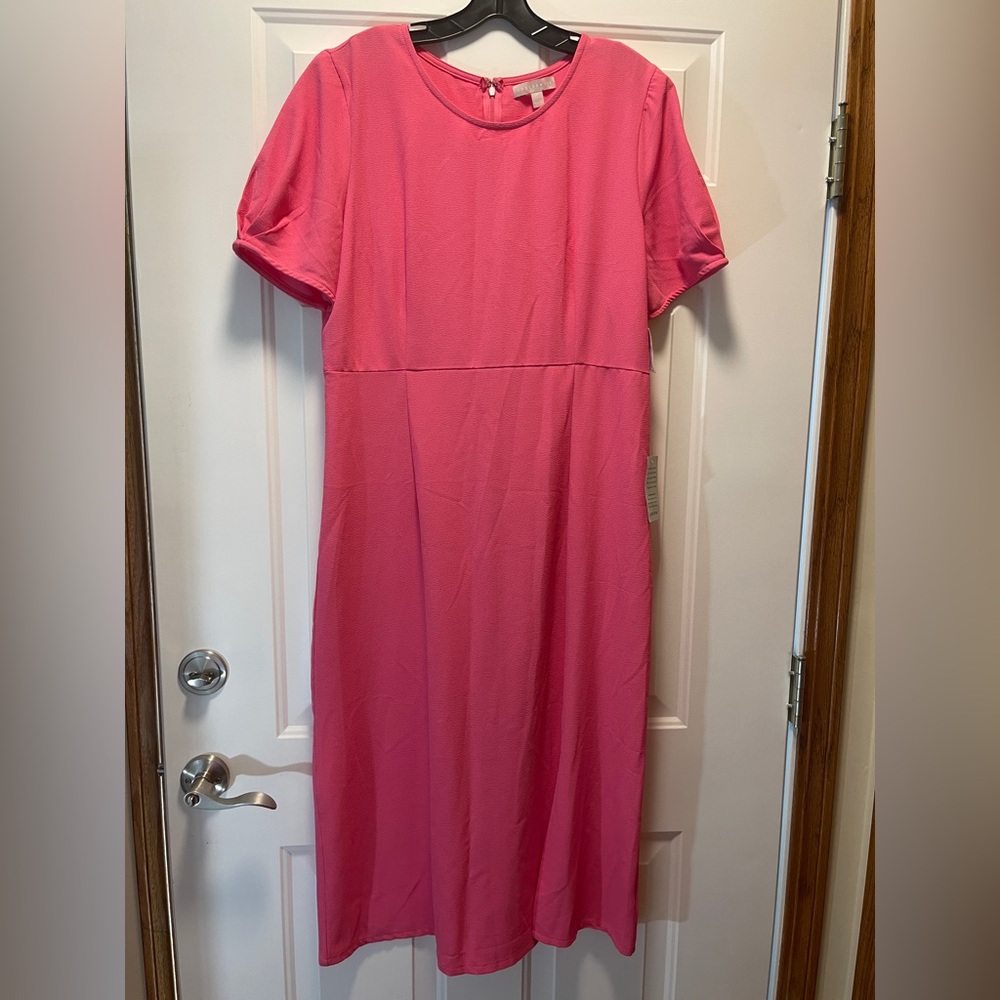 NWT Chelsea 28 Women’s Dress XL Bright Pink Short Sleeve MIDI Front Slit